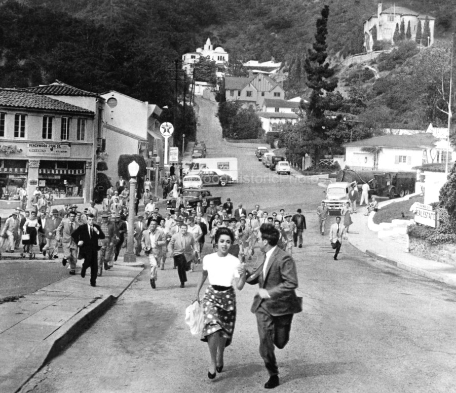 Beachwood Canyon 1956 wm.jpg